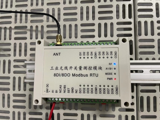 Regulador inalámbrico RTU 8DI8DO los 2km Lora 433MHz de Modbus I O de 8 canales