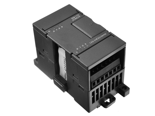 Apagón programable tamaño pequeño del regulador 2W de la lógica del PLC de 4DI 4DO
